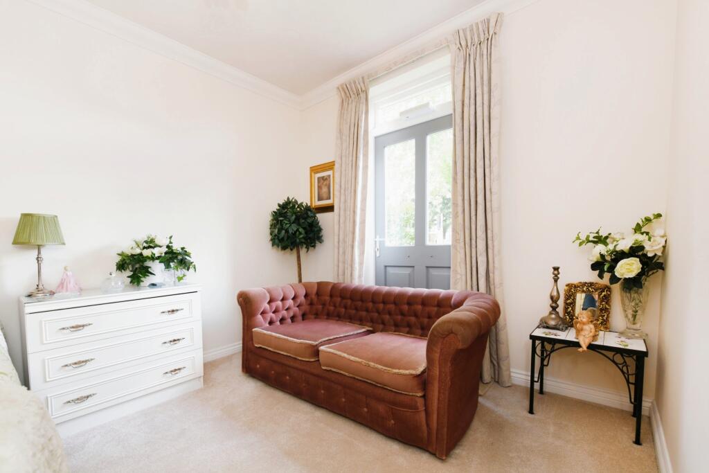 Additional property image - New London Road, Chelmsford, Essex, CM2