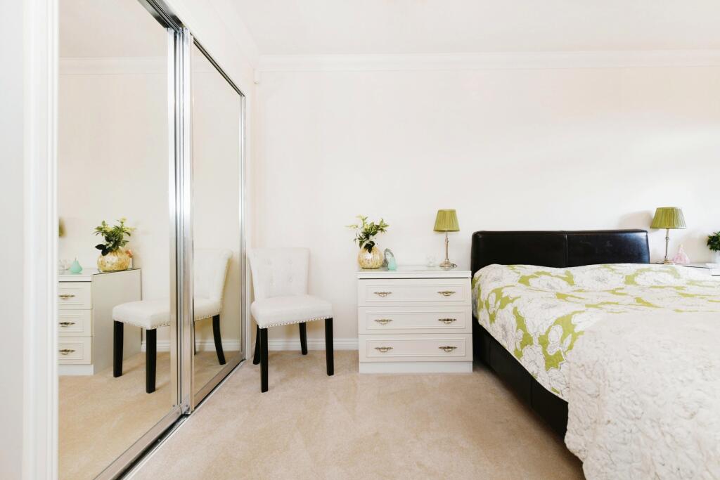 Additional property image - New London Road, Chelmsford, Essex, CM2