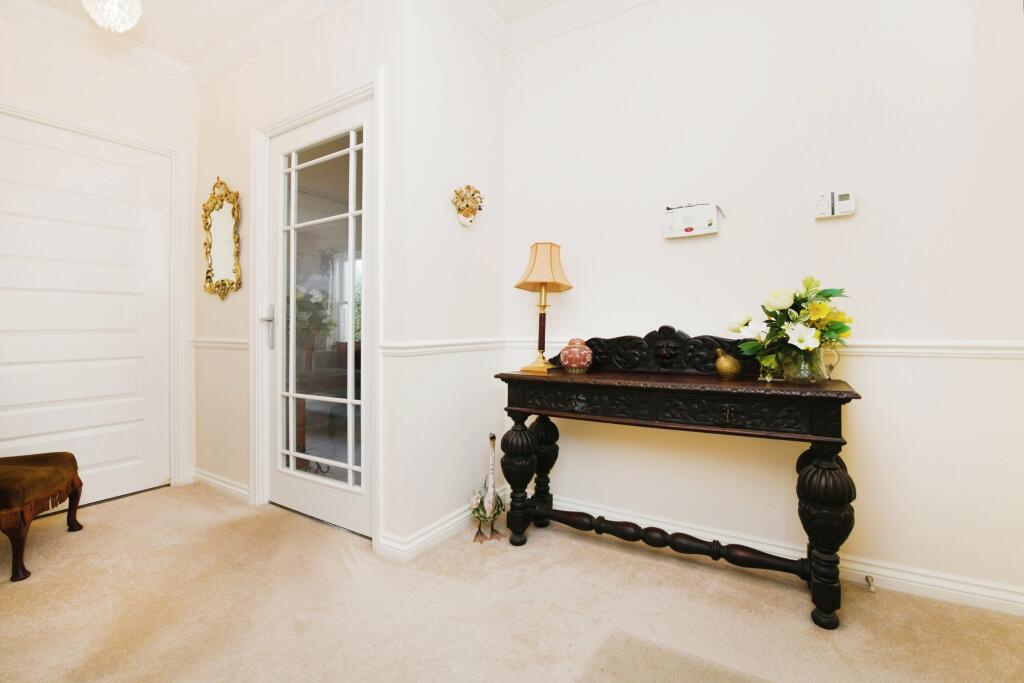 Additional property image - New London Road, Chelmsford, Essex, CM2