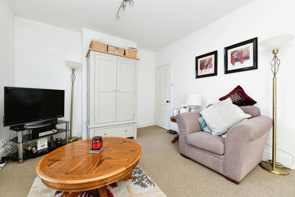 Additional property image - Grove Road, Chelmsford, Essex, CM2