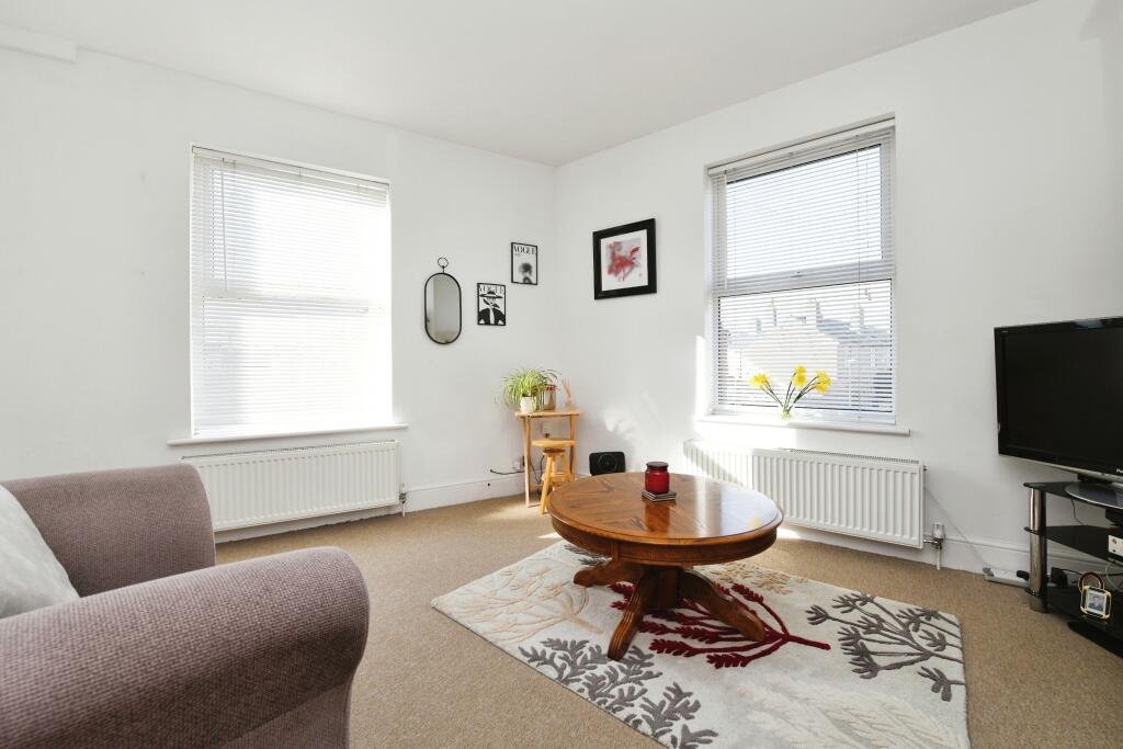 Additional property image - Grove Road, Chelmsford, Essex, CM2