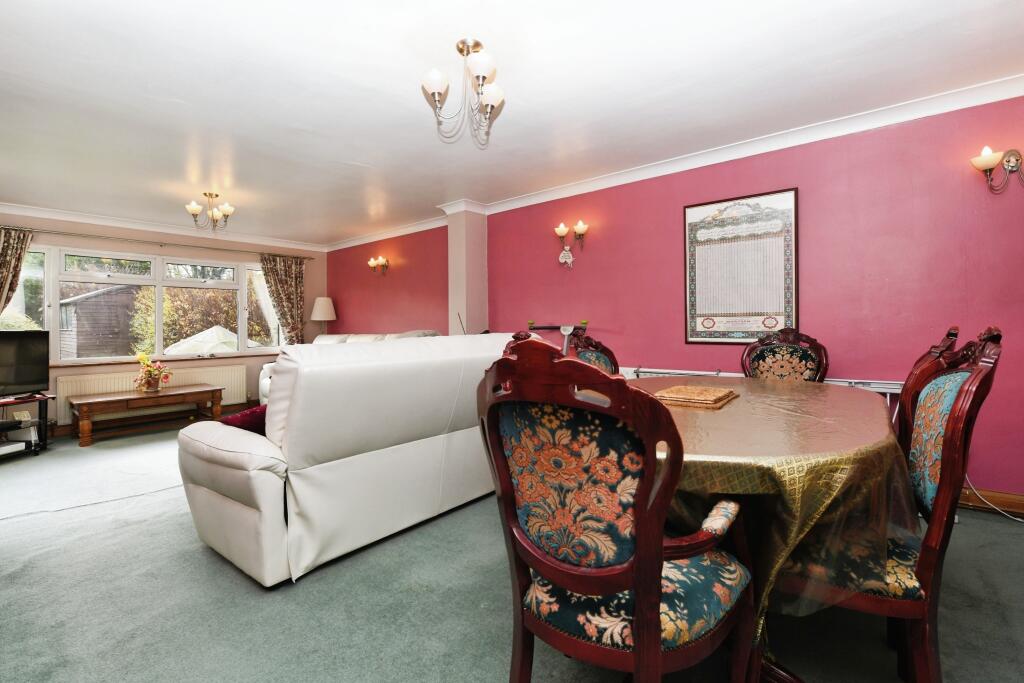 Additional property image - Maldon Road, Great Baddow, Chelmsford, Essex, CM2