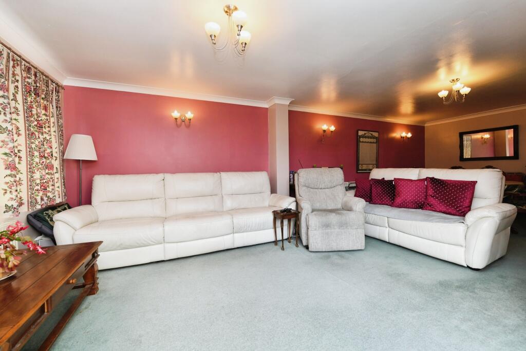 Additional property image - Maldon Road, Great Baddow, Chelmsford, Essex, CM2