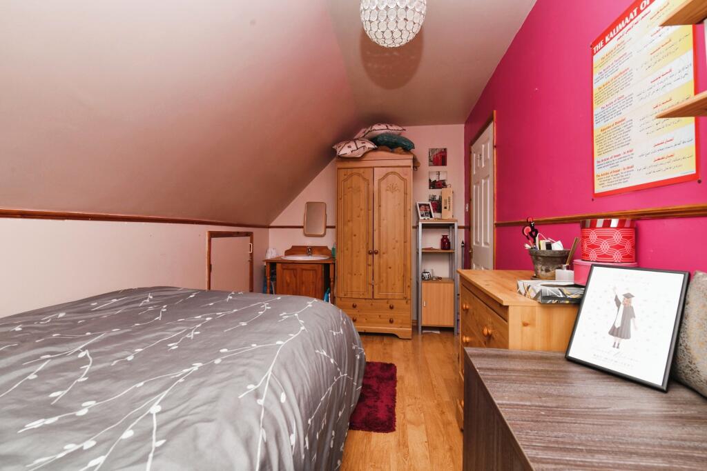 Additional property image - Maldon Road, Great Baddow, Chelmsford, Essex, CM2