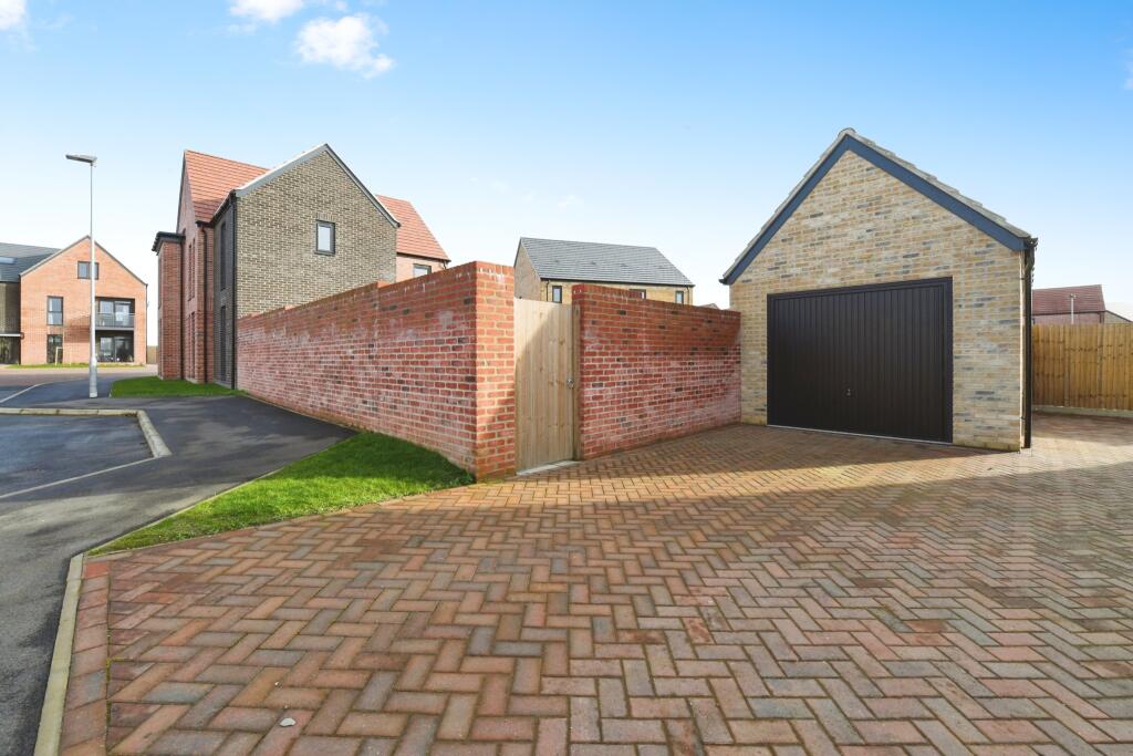 Additional property image - Southfields, Conrad Road, Witham, CM8