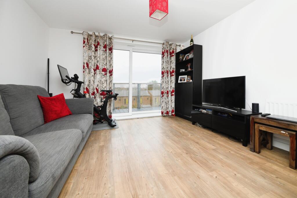 Additional property image - Dunn Side, Chelmsford, Essex, CM1
