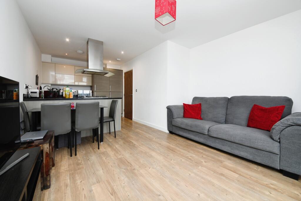 Additional property image - Dunn Side, Chelmsford, Essex, CM1