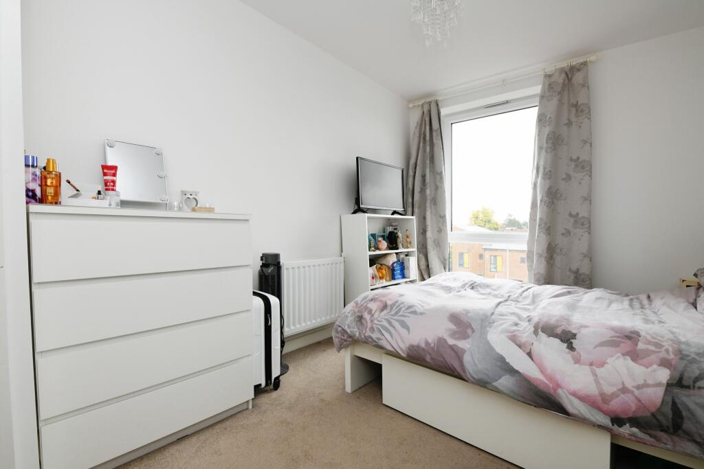 Additional property image - Dunn Side, Chelmsford, Essex, CM1