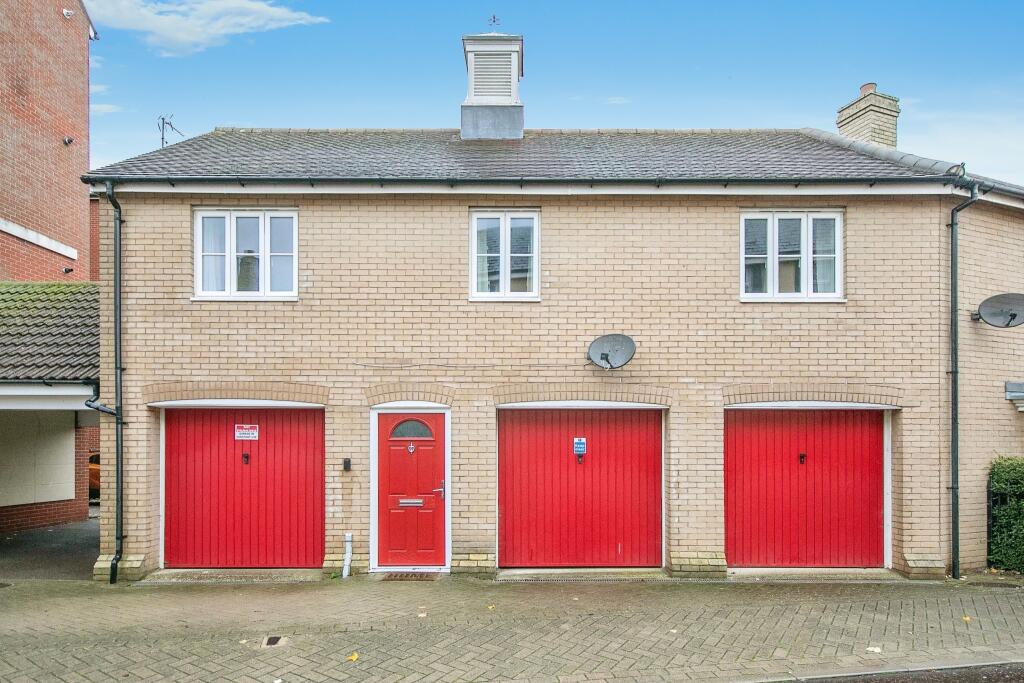 2 bedroom house for sale in John Mace Road, Colchester, Essex, CO2