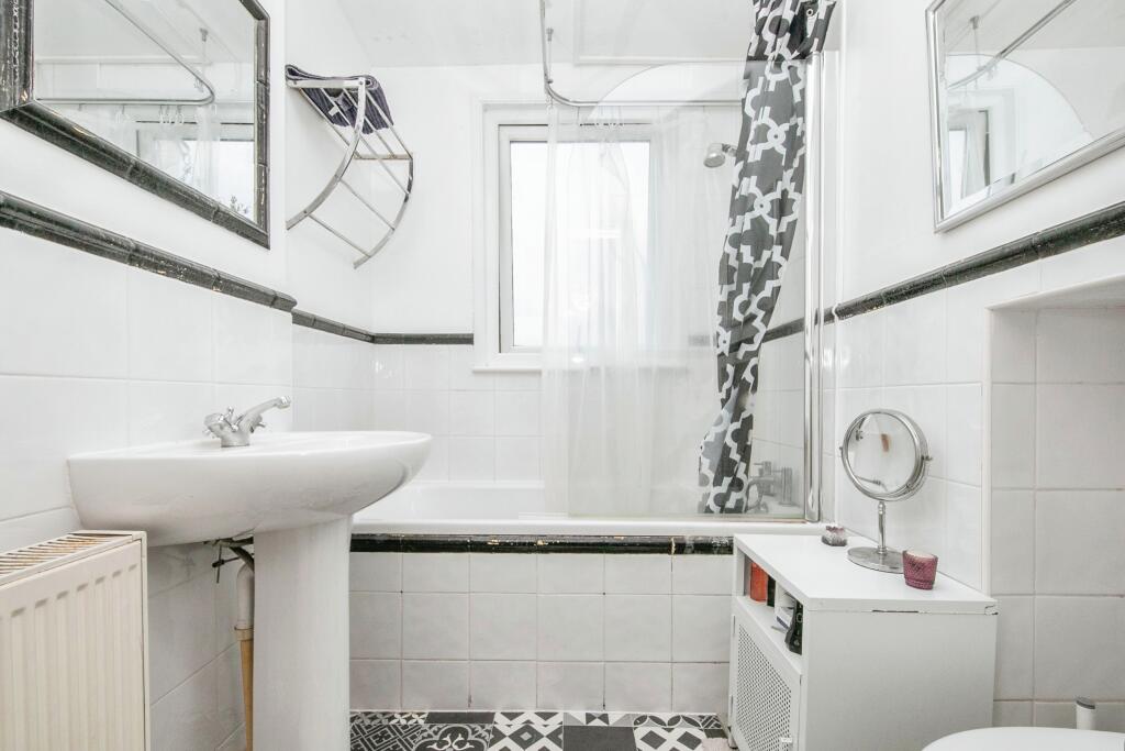 Additional property image - East Road, East Mersea, Colchester, Essex, CO5