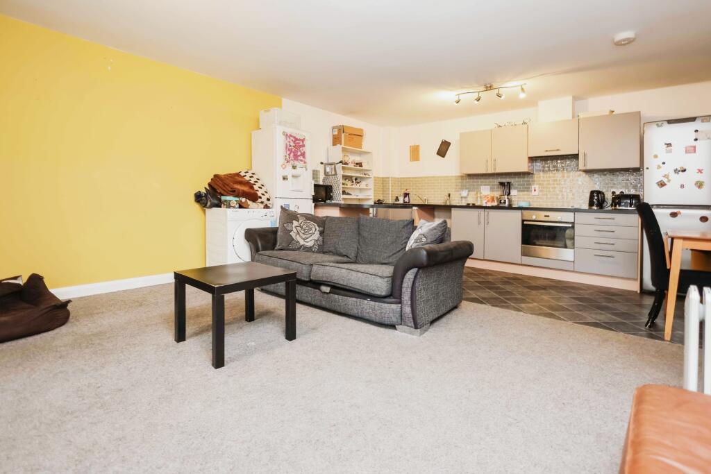 Additional property image - Wood End Road, Birmingham, West Midlands, B24