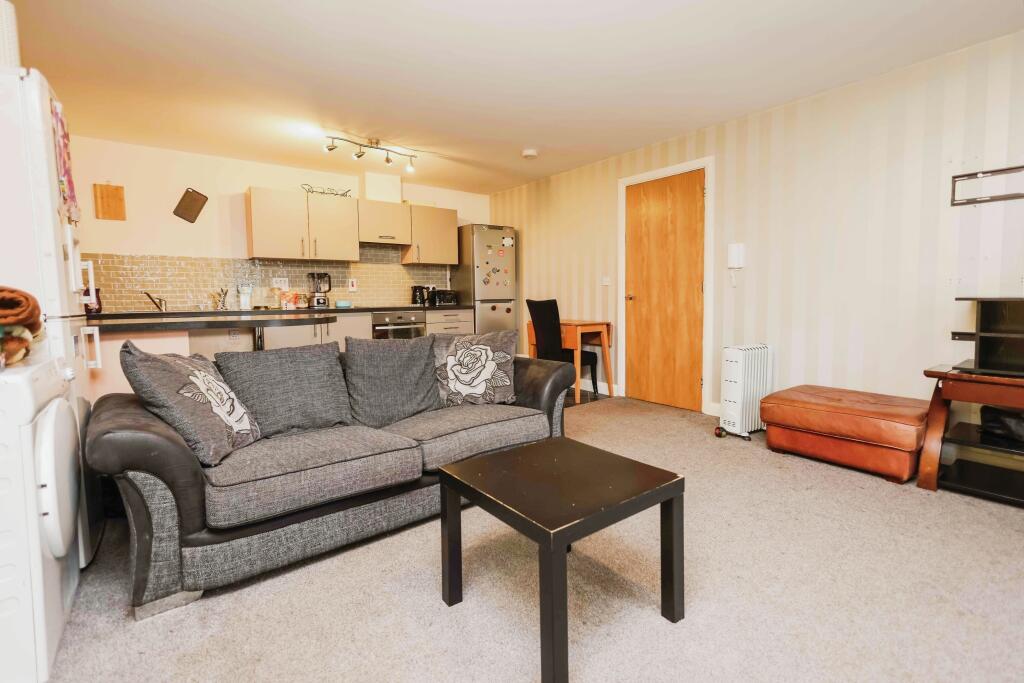 Additional property image - Wood End Road, Birmingham, West Midlands, B24