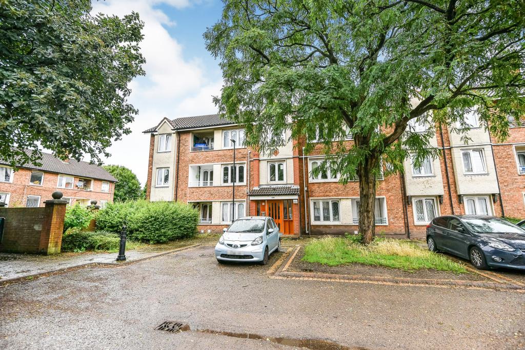 3 bedroom flat for sale in Cromwell Street, Nechells, Birmingham, West