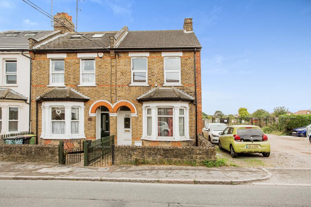 3 bedroom end of terrace house for sale in Stambridge Road, Rochford ...