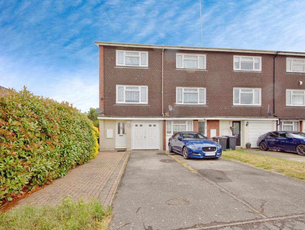 Main image of property: Malting Villas Road, Rochford, Essex, SS4