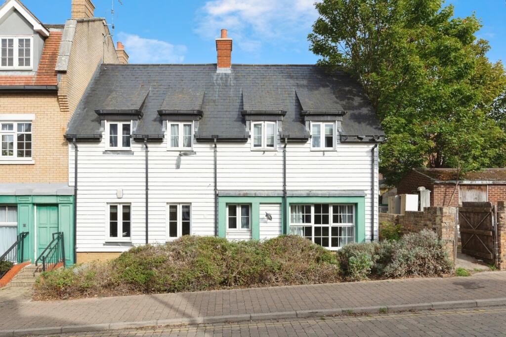 2 bedroom flat