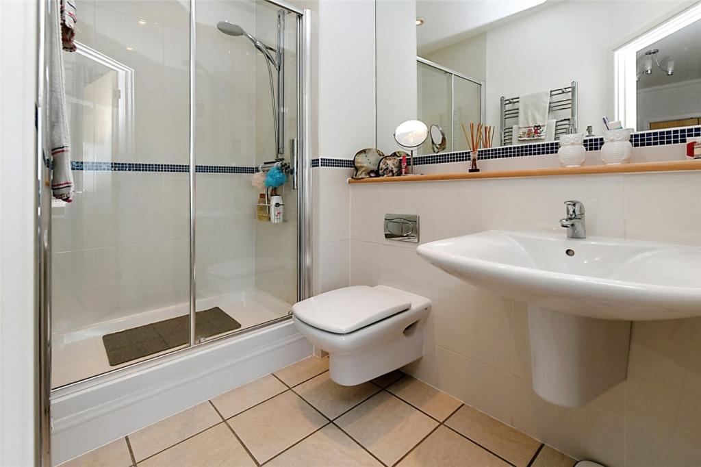 4 bedroom semidetached house for sale in Boundary Way, Shoebury