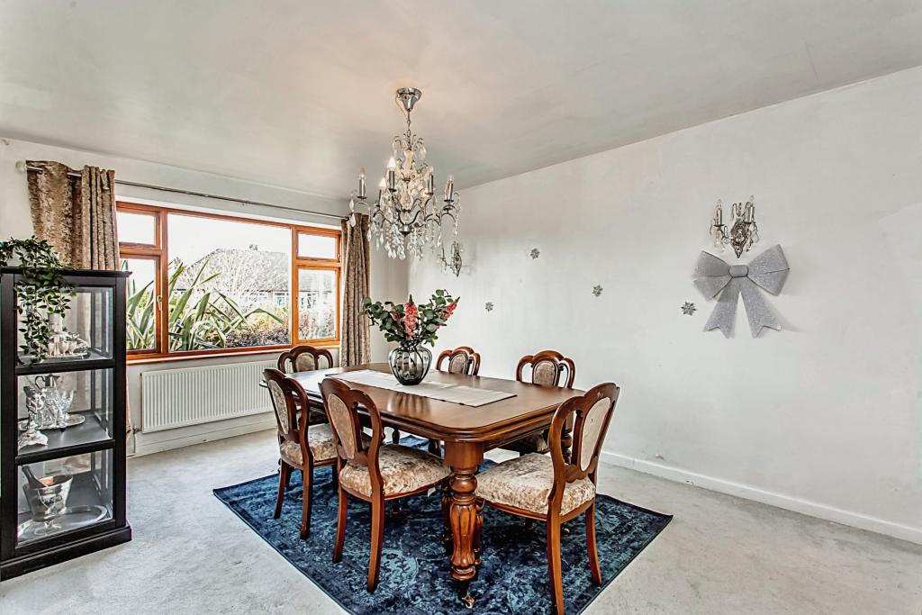 4 bedroom detached house for sale in Maplin Way, Thorpe Bay, Essex, SS1