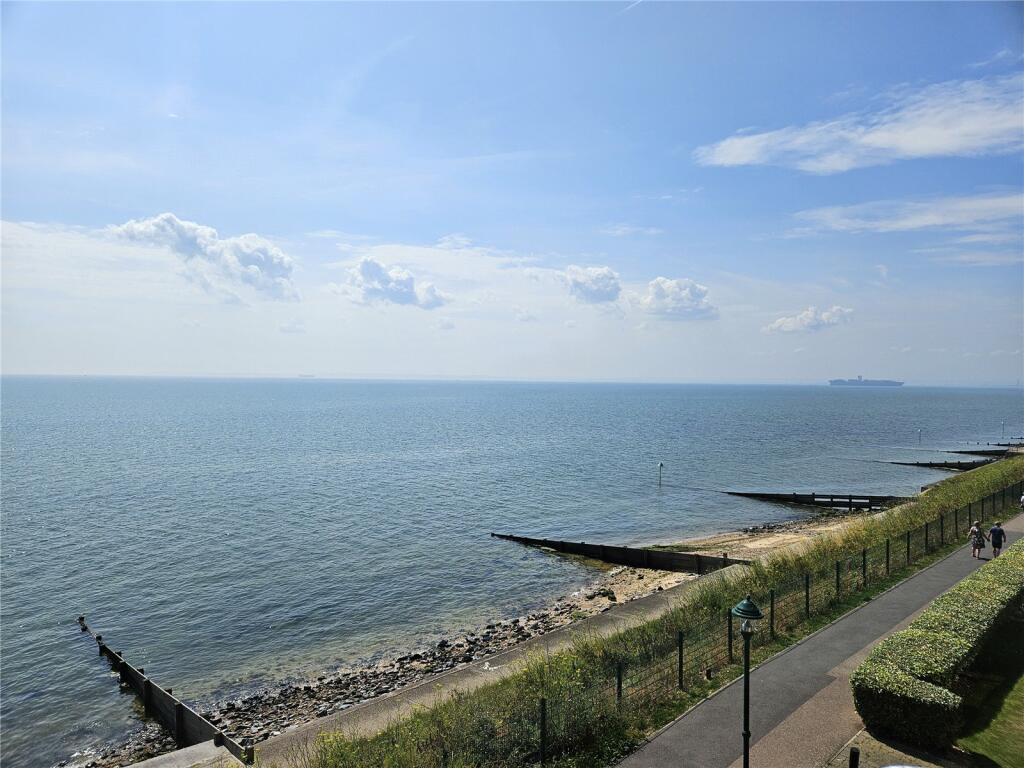 2 bedroom flat for sale in Parade Walk, Shoebury Garrison, Shoeburyness