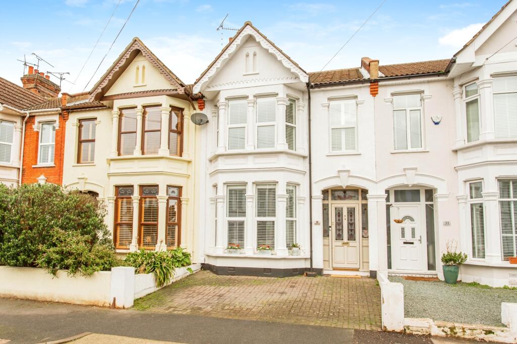 3 bedroom terraced house for sale in Wimborne Road, SouthendonSea