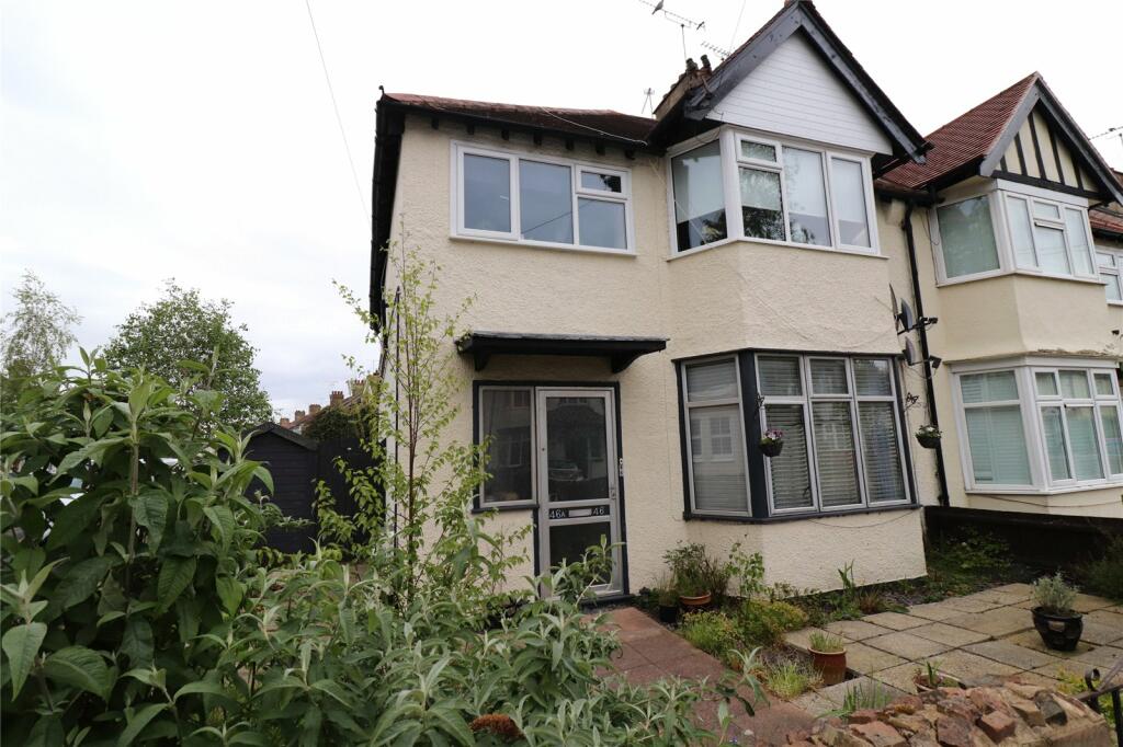 1 bedroom flat for sale in Crowborough Road, SouthendonSea, Essex, SS2