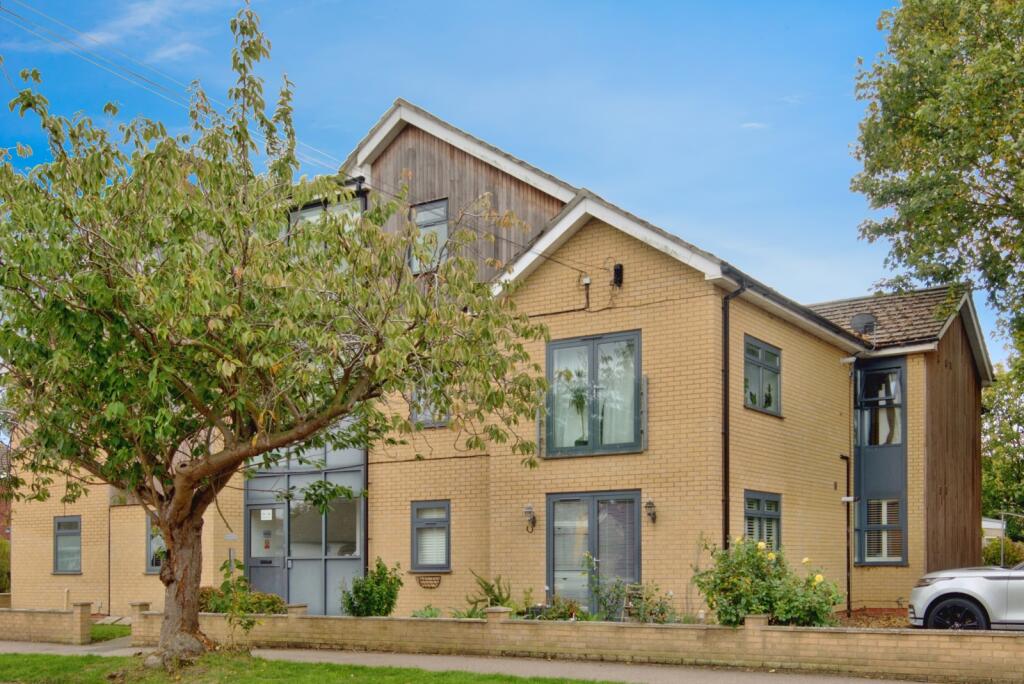 Main image of property: Barnstaple Road, Thorpe Bay, Essex, SS1
