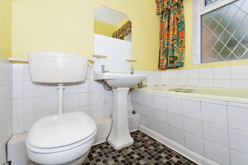 Additional property image - Hartfield Crescent, Birmingham, West Midlands, B27