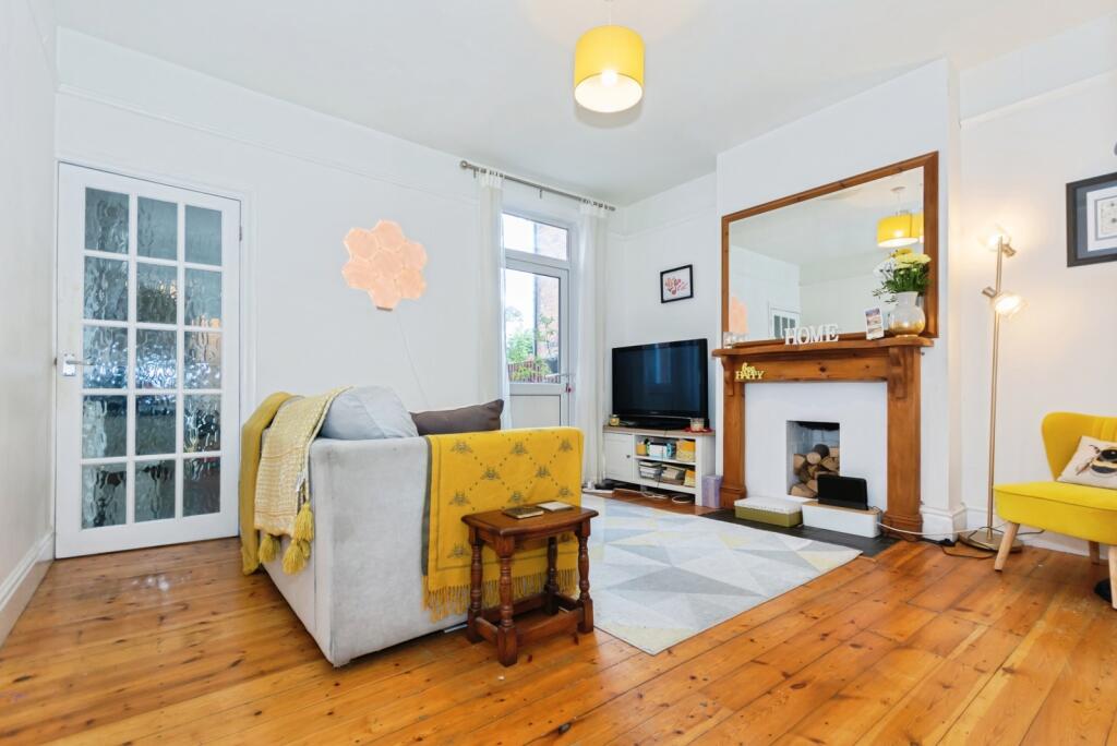 Main image of property: The Avenue, Acocks Green, Birmingham, West Midlands, B27