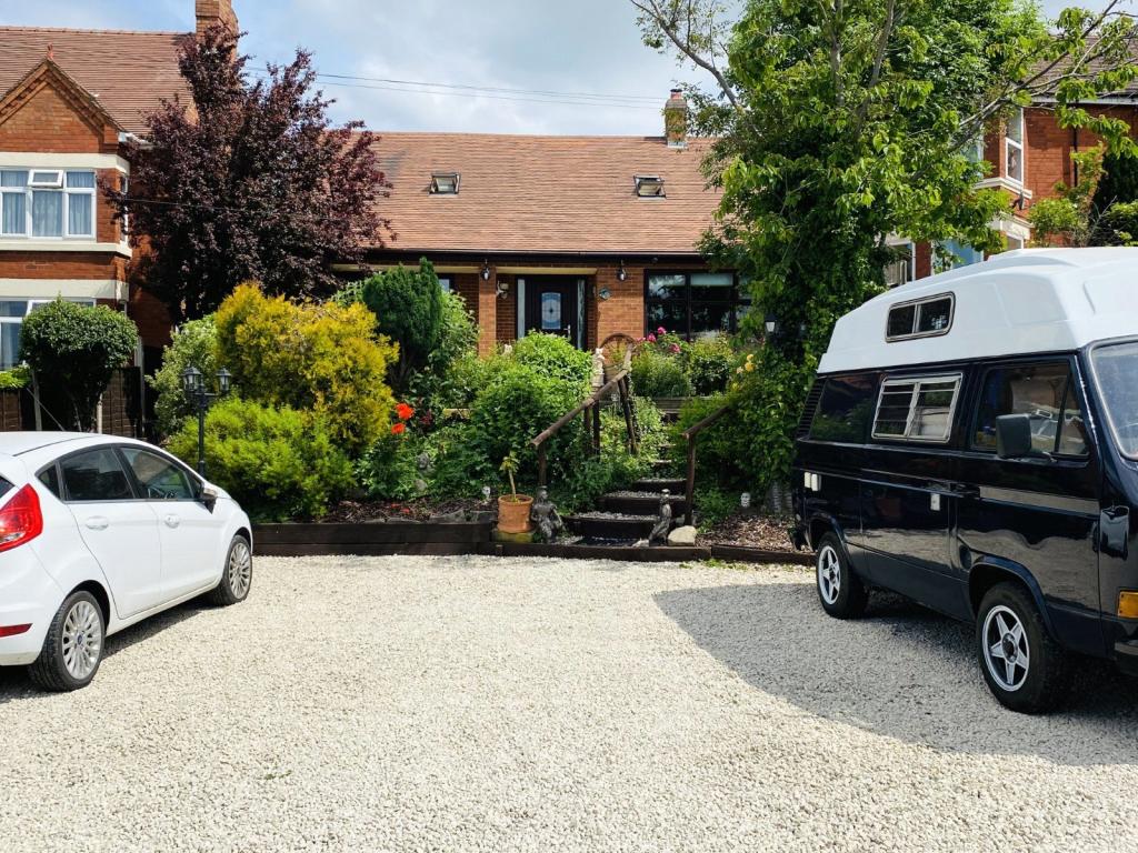 4 bedroom detached house for sale in Watling Street, Grendon