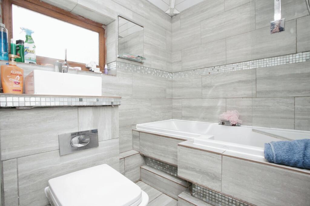 Additional property image - Westwood Crescent, Atherstone, Warwickshire, CV9