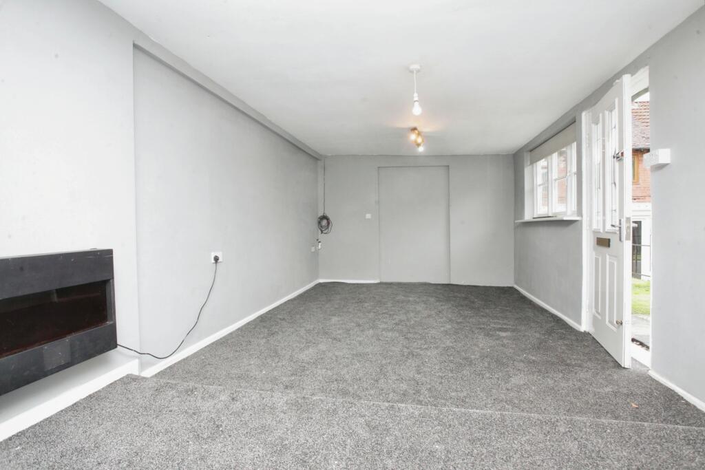 Additional property image - Westwood Crescent, Atherstone, Warwickshire, CV9