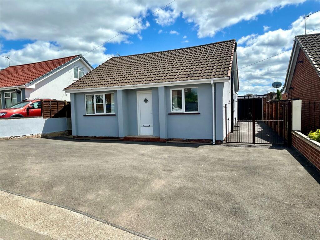 3 bedroom bungalow for sale in Hickman Road, Galley Common, Nuneaton