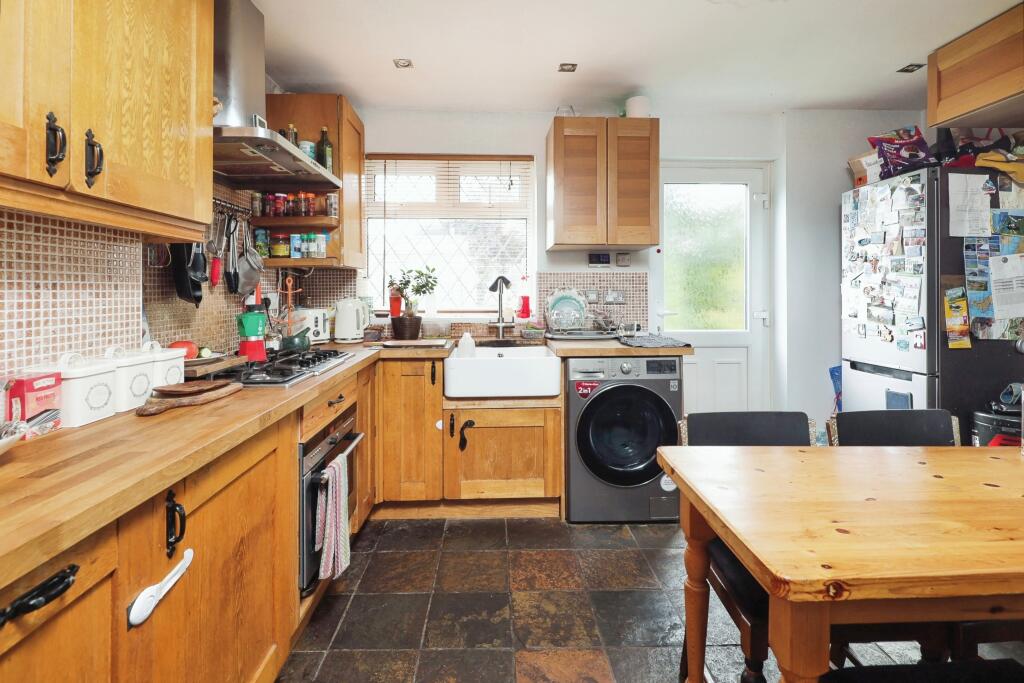 Additional property image - Ridge Lane, Oldbury, Nuneaton, Warwickshire, CV10