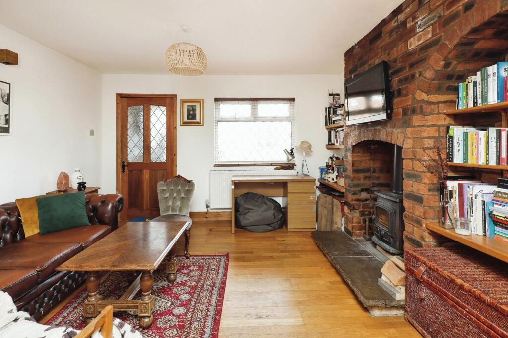 Additional property image - Ridge Lane, Oldbury, Nuneaton, Warwickshire, CV10