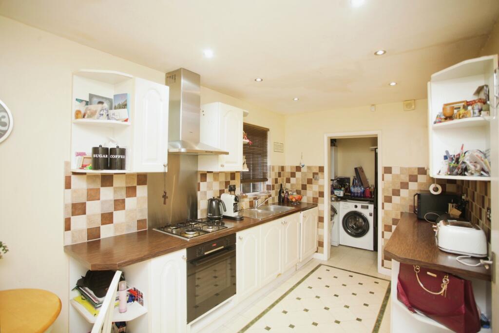 Additional property image - Pallett Drive, Nuneaton, Warwickshire, CV11
