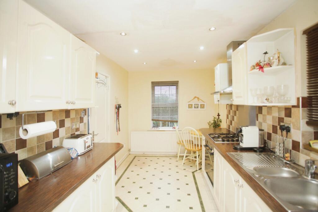 Additional property image - Pallett Drive, Nuneaton, Warwickshire, CV11