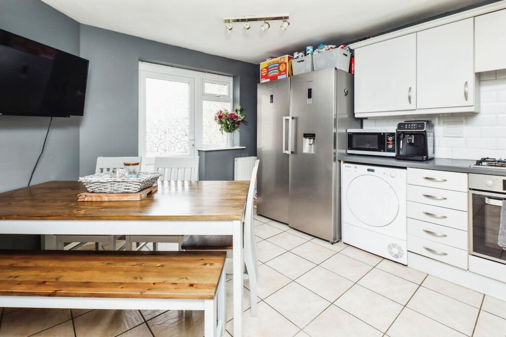 Additional property image - Sunflower Drive, Nuneaton, Warwickshire, CV10