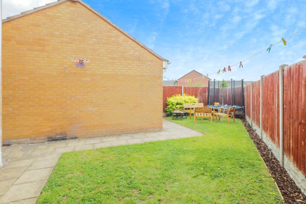 Additional property image - Sunflower Drive, Nuneaton, Warwickshire, CV10