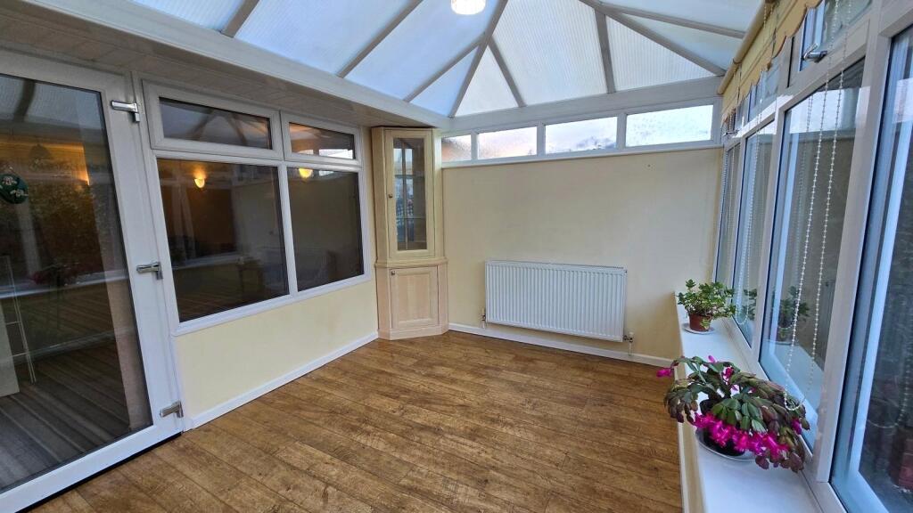 Additional property image - Fair Isle Drive, Nuneaton, Warwickshire, CV10