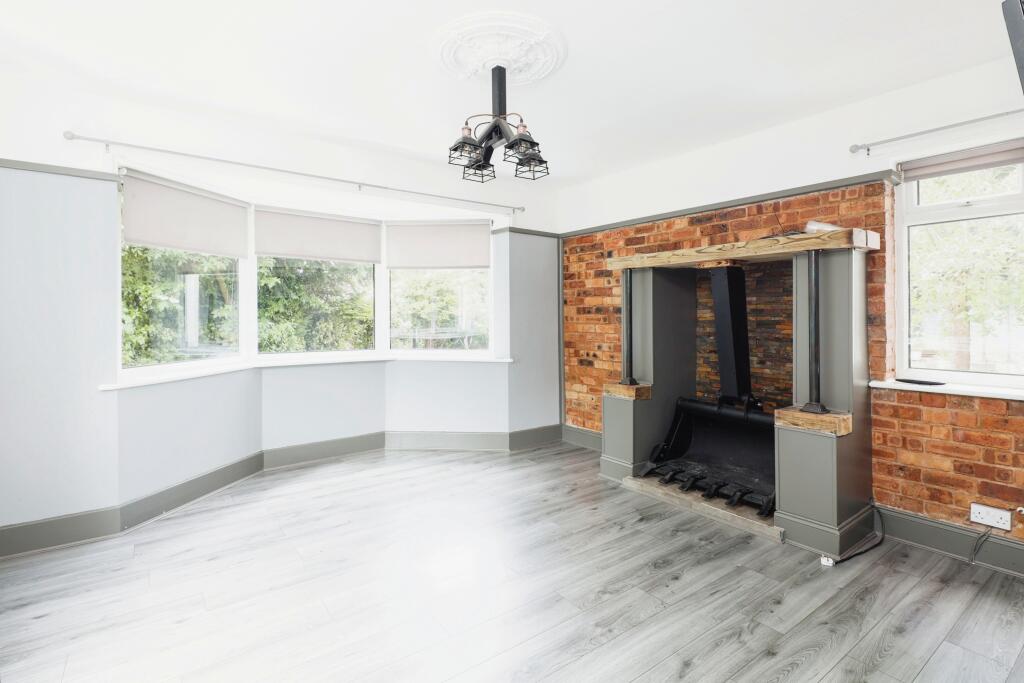 Additional property image - Oldbury Road, Nuneaton, Warwickshire, CV10