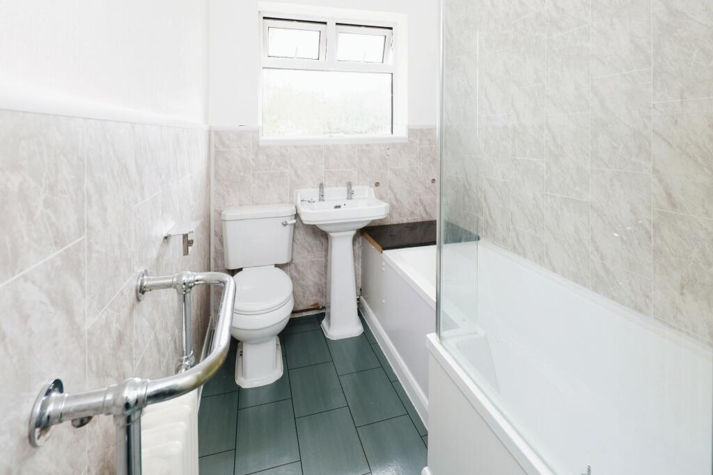 Additional property image - Oldbury Road, Nuneaton, Warwickshire, CV10