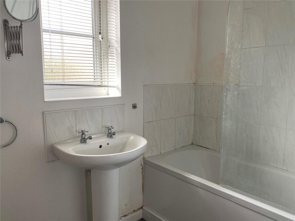 Additional property image - Stowe Drive, Rugby, Warwickshire, CV22