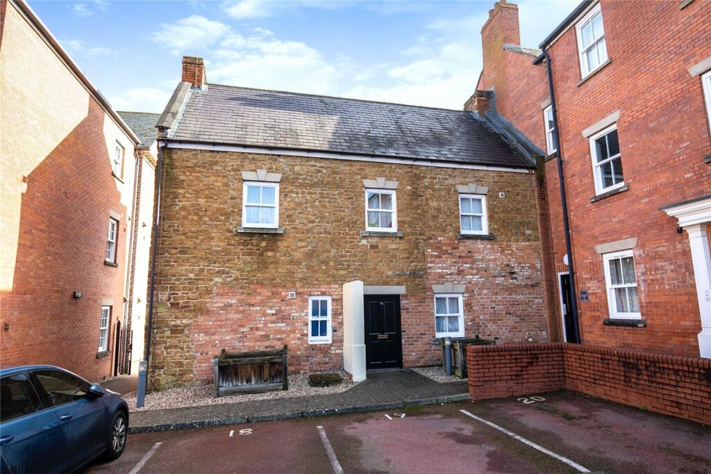 Main image of property: Peoples Place, Warwick Road, Banbury, Oxfordshire, OX16
