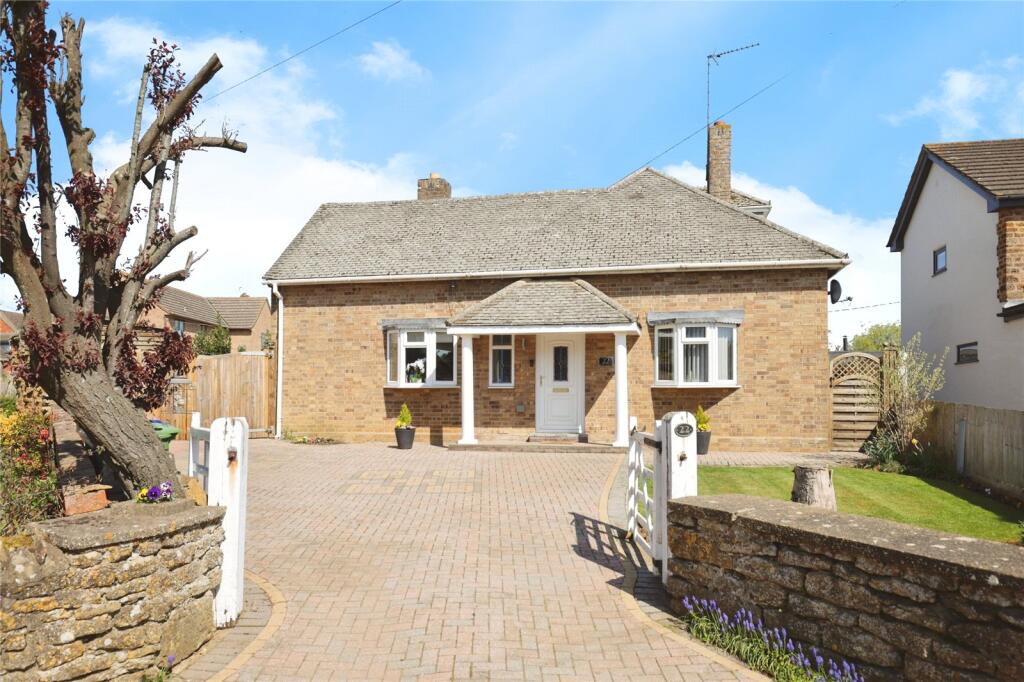 Main image of property: Main Road, Middleton Cheney, Banbury, Northamptonshire, OX17