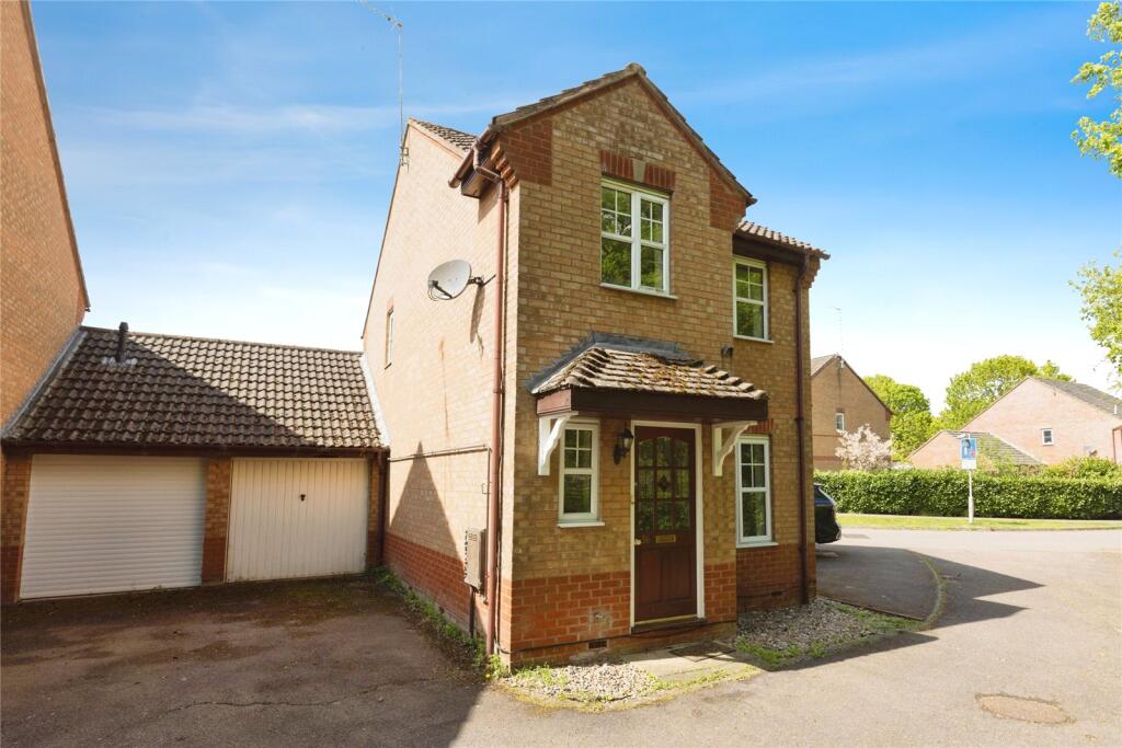 Main image of property: Wellington Avenue, Banbury, Oxfordshire, OX16