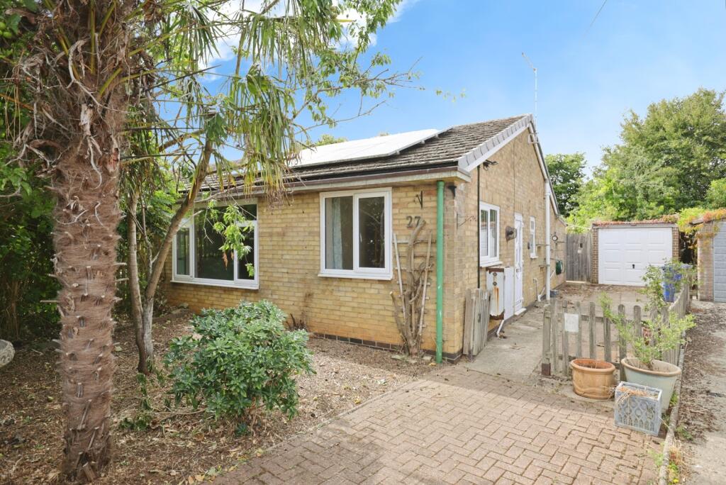 Main image of property: Stanwell Lea, Middleton Cheney, Banbury, Northamptonshire, OX17