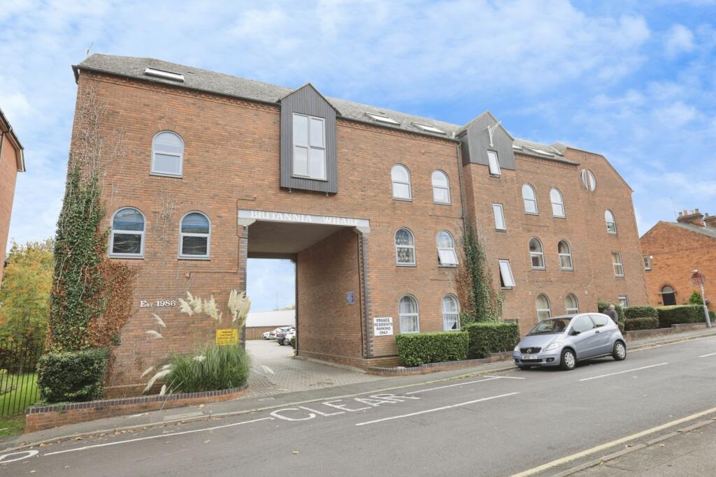 Main image of property: Britannia Road, Banbury, Oxfordshire, OX16