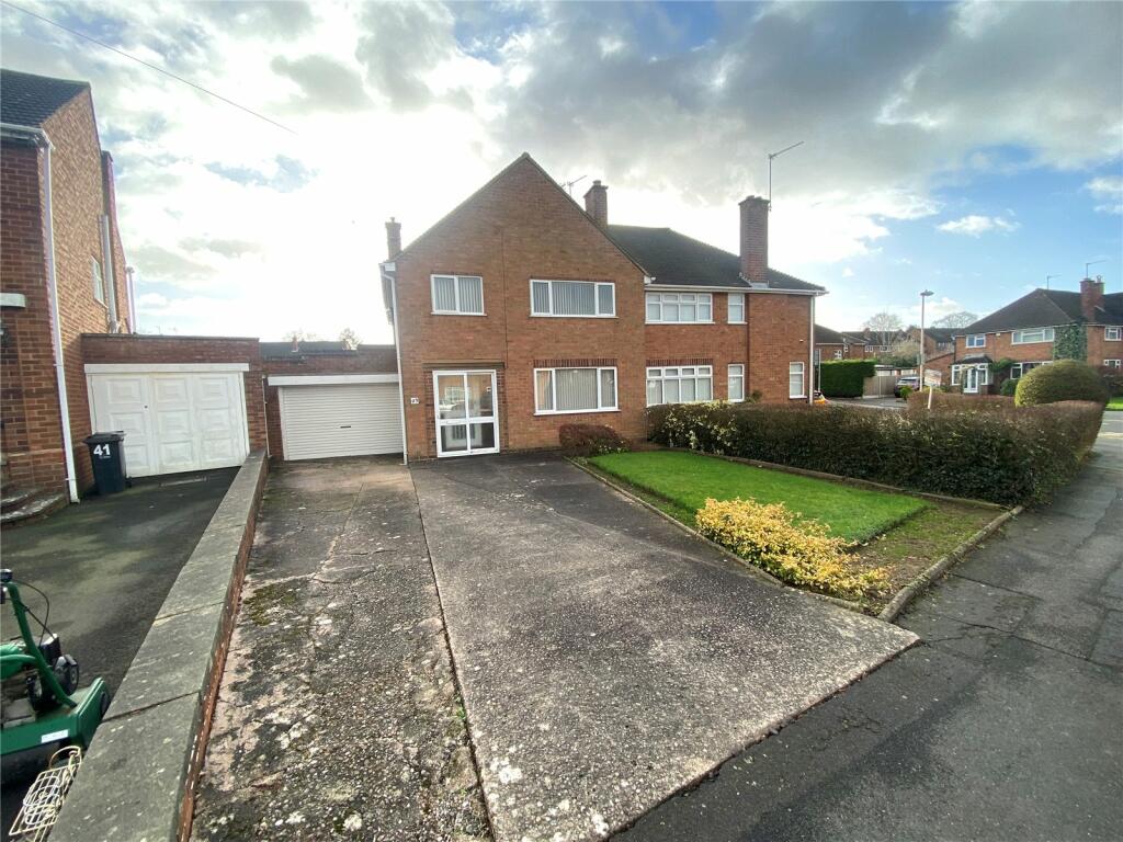 3 bedroom semidetached house for sale in Hazeldene Road, Halesowen