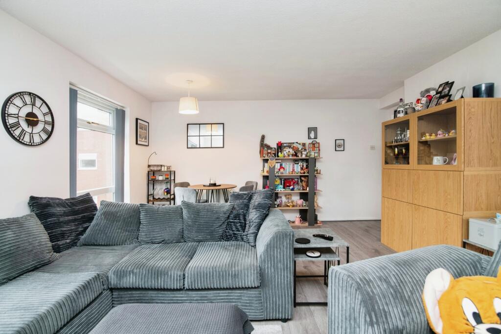 Additional property image - Harden Manor Court, Chadbury Road, Halesowen, West Midlands, B63