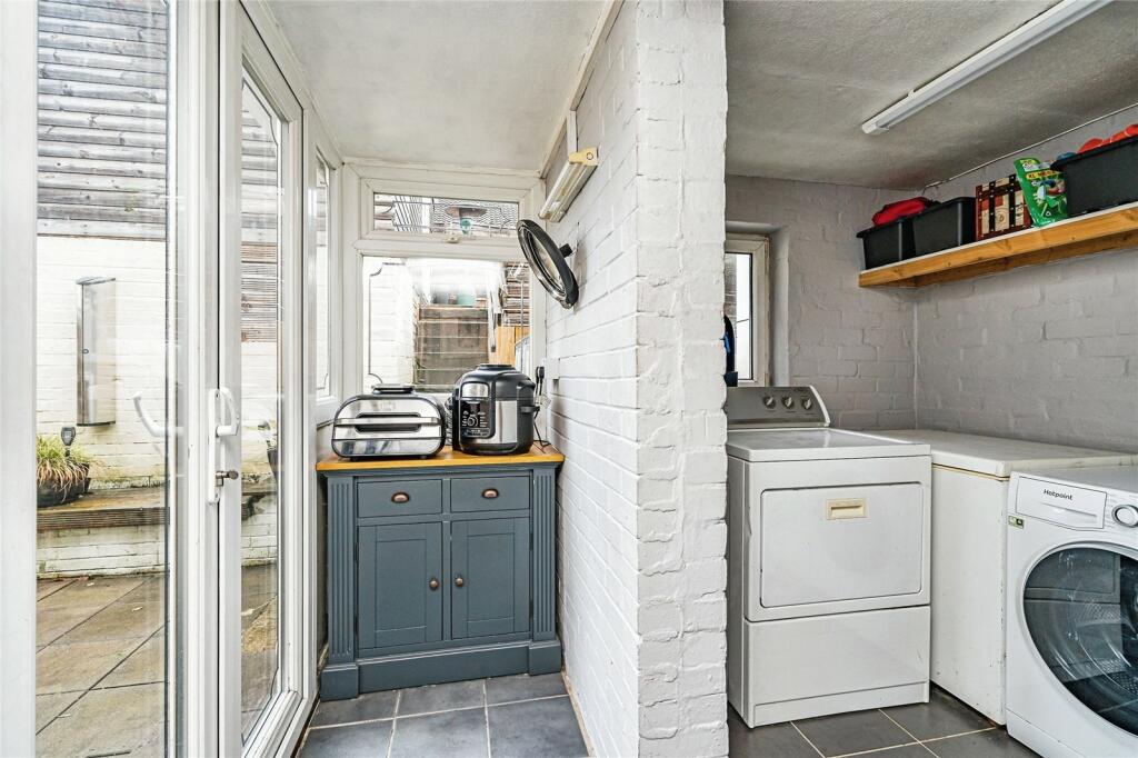 Additional property image - Timbertree Crescent, Cradley Heath, West Midlands, B64